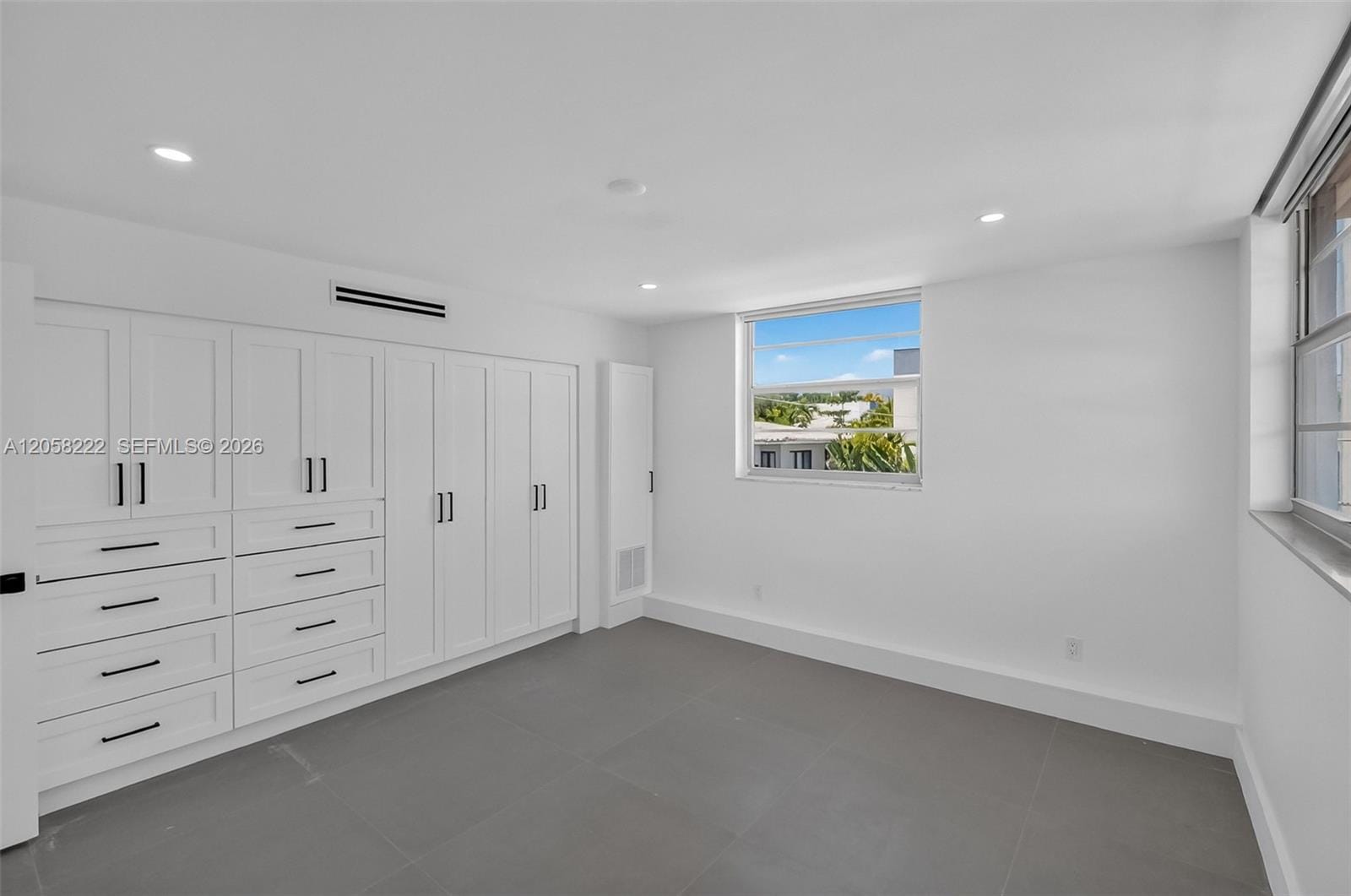 360 Meridian Avenue 3E — photo 12