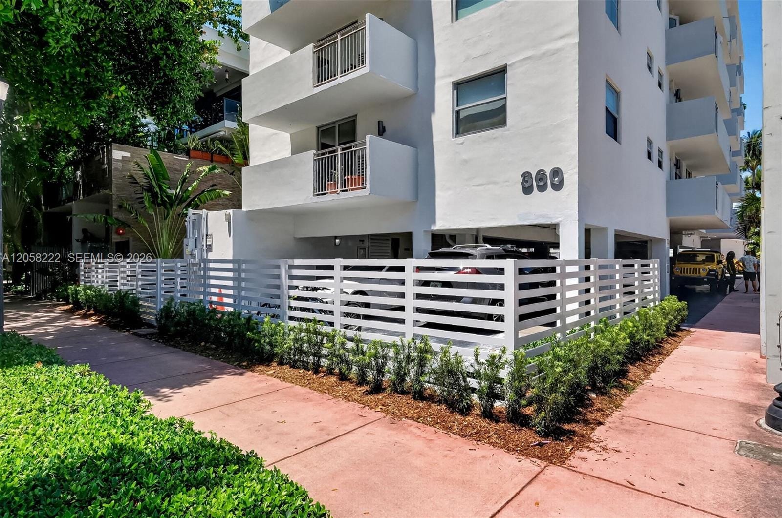 360 Meridian Avenue 3E