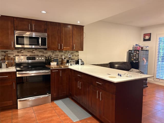 2200 NE 7th Street, Hallandale Beach, FL 33009