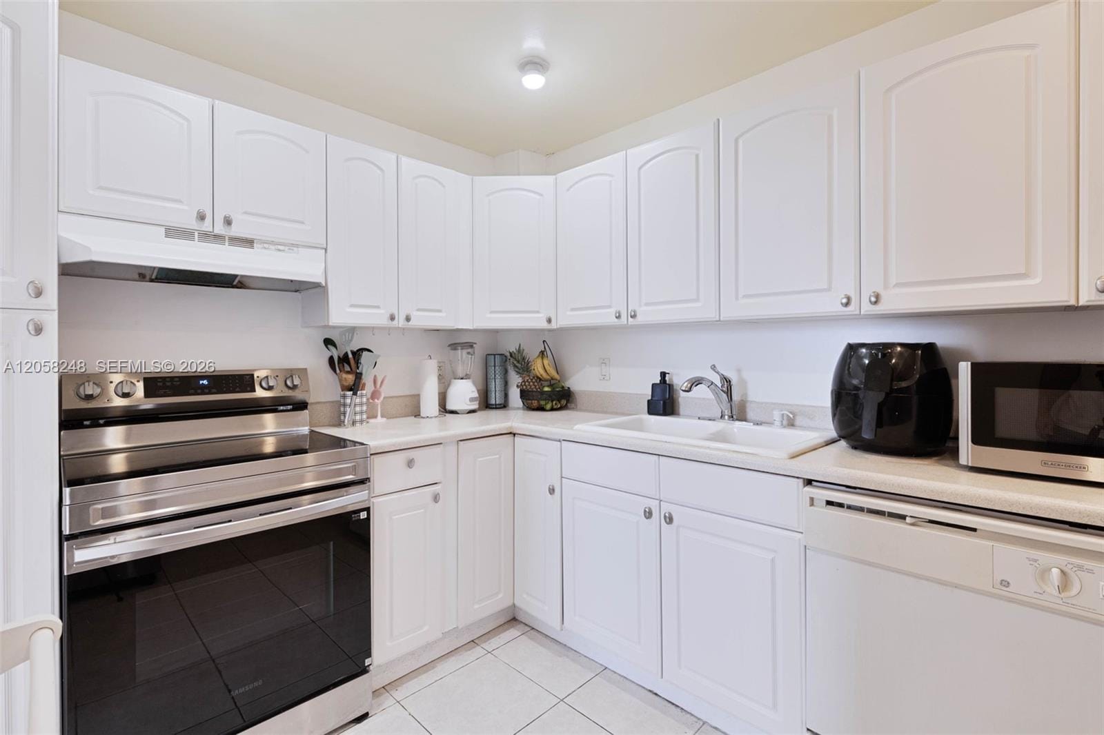 4400 Hillcrest Drive 901B — photo 6