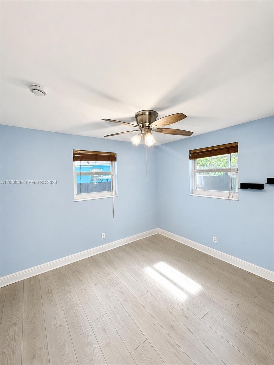 5651 NE 9th Avenue — photo 5