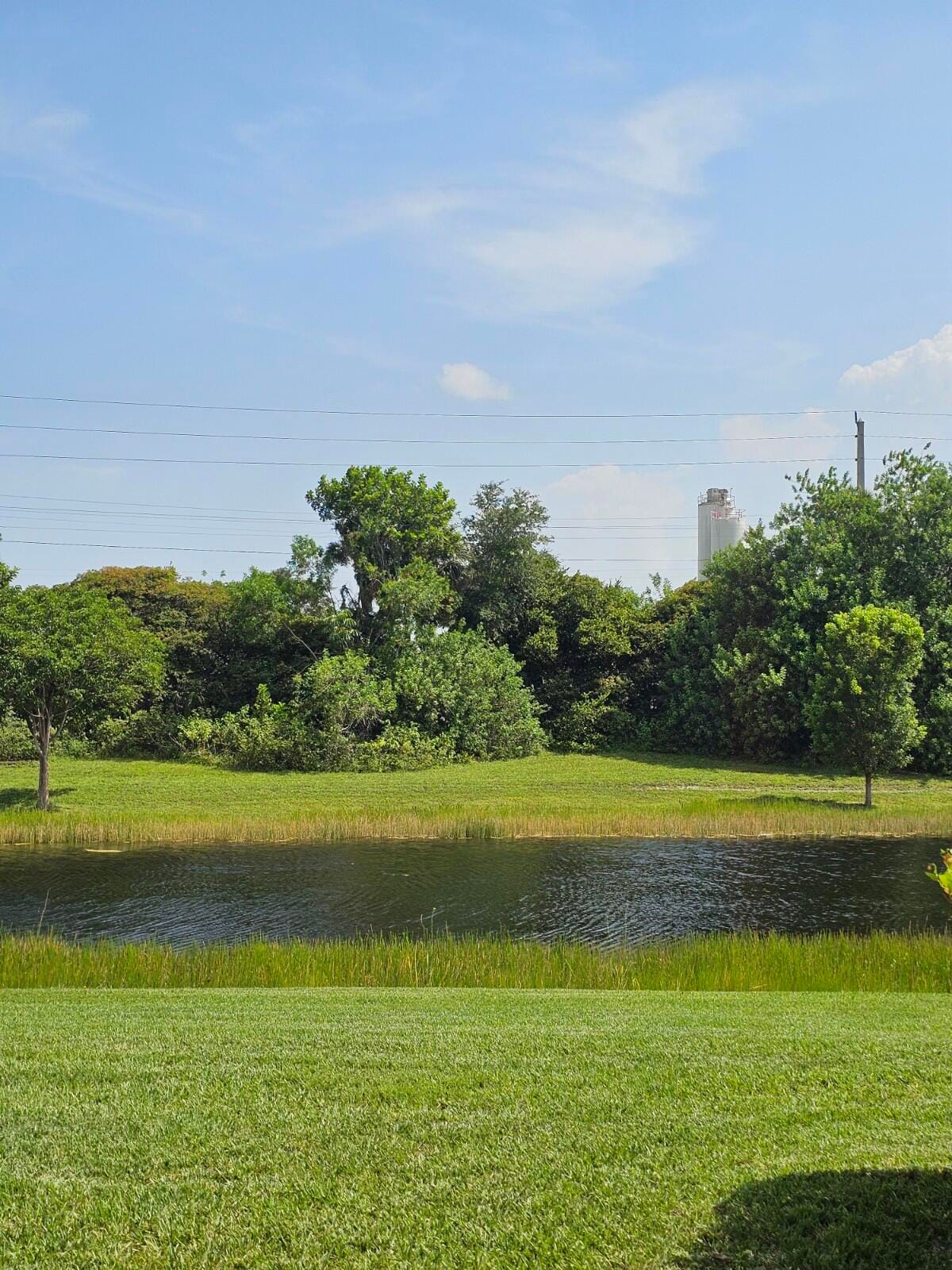 1049 GOLDEN LAKES Boulevard 115 — photo 7