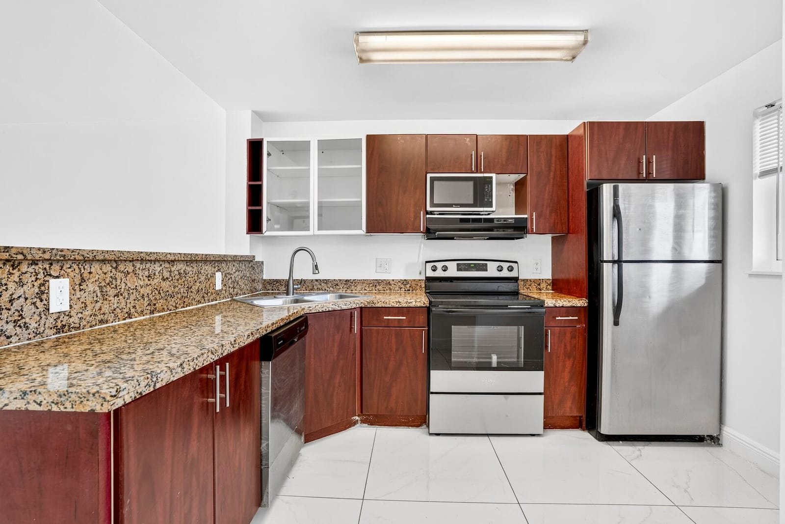 840 PINE Drive 104, Pompano Beach, FL 33060 photo 4