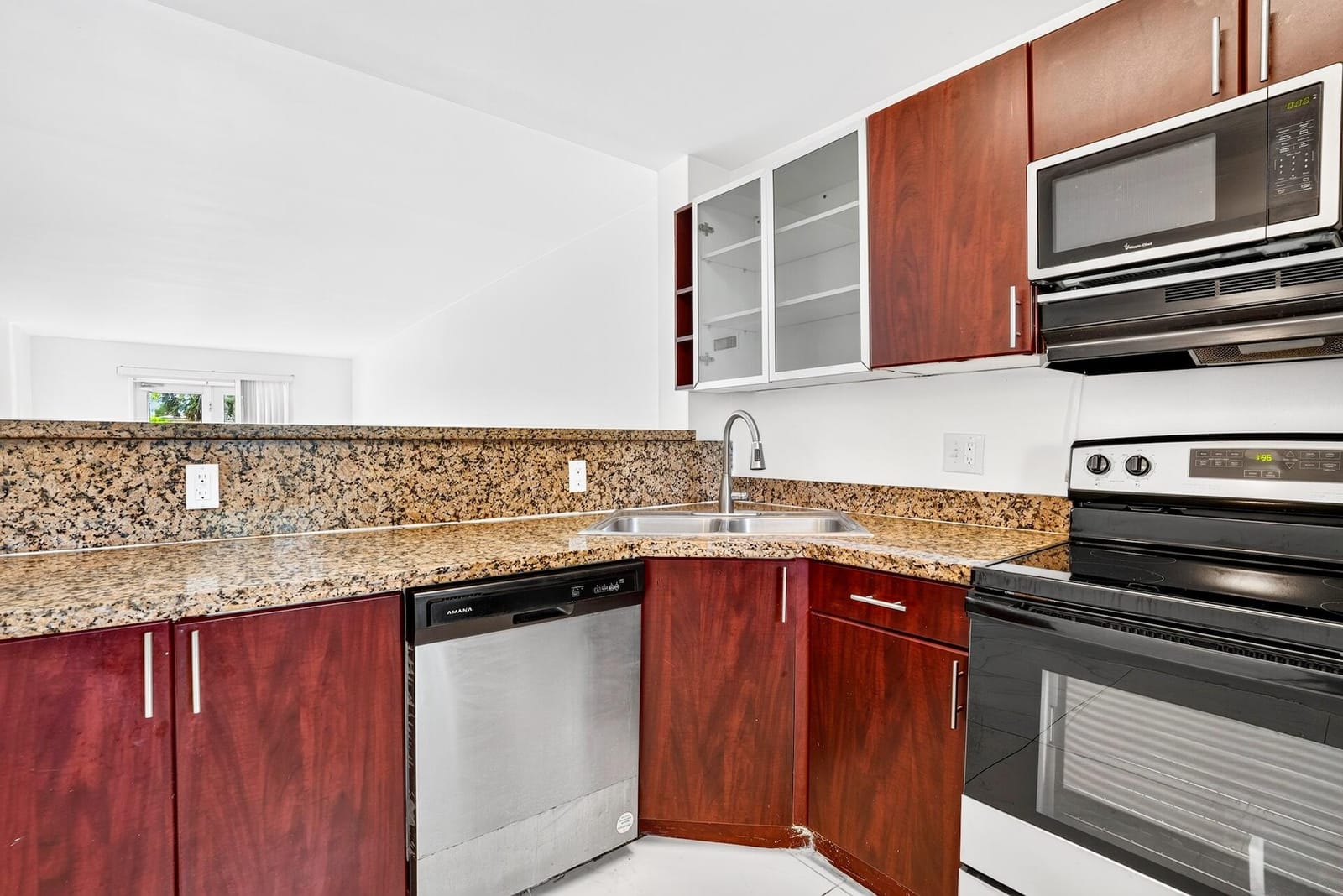 840 PINE Drive 104, Pompano Beach, FL 33060 photo 7