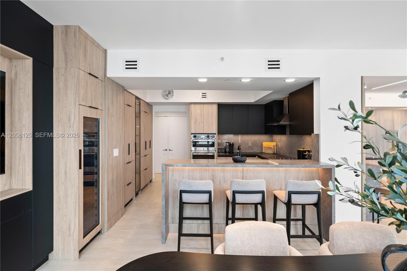 3535 S Ocean Drive 1506 — photo 9