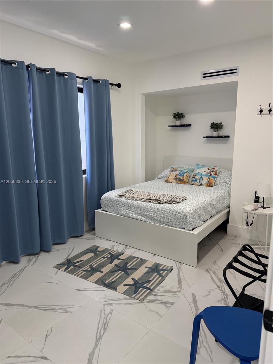 4015 Indian Creek Drive 308 — photo 9