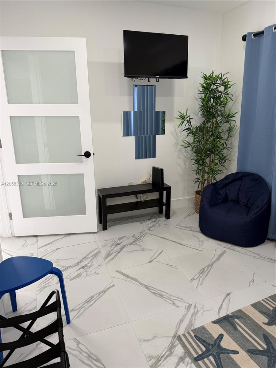 4015 Indian Creek Drive 308 — photo 10