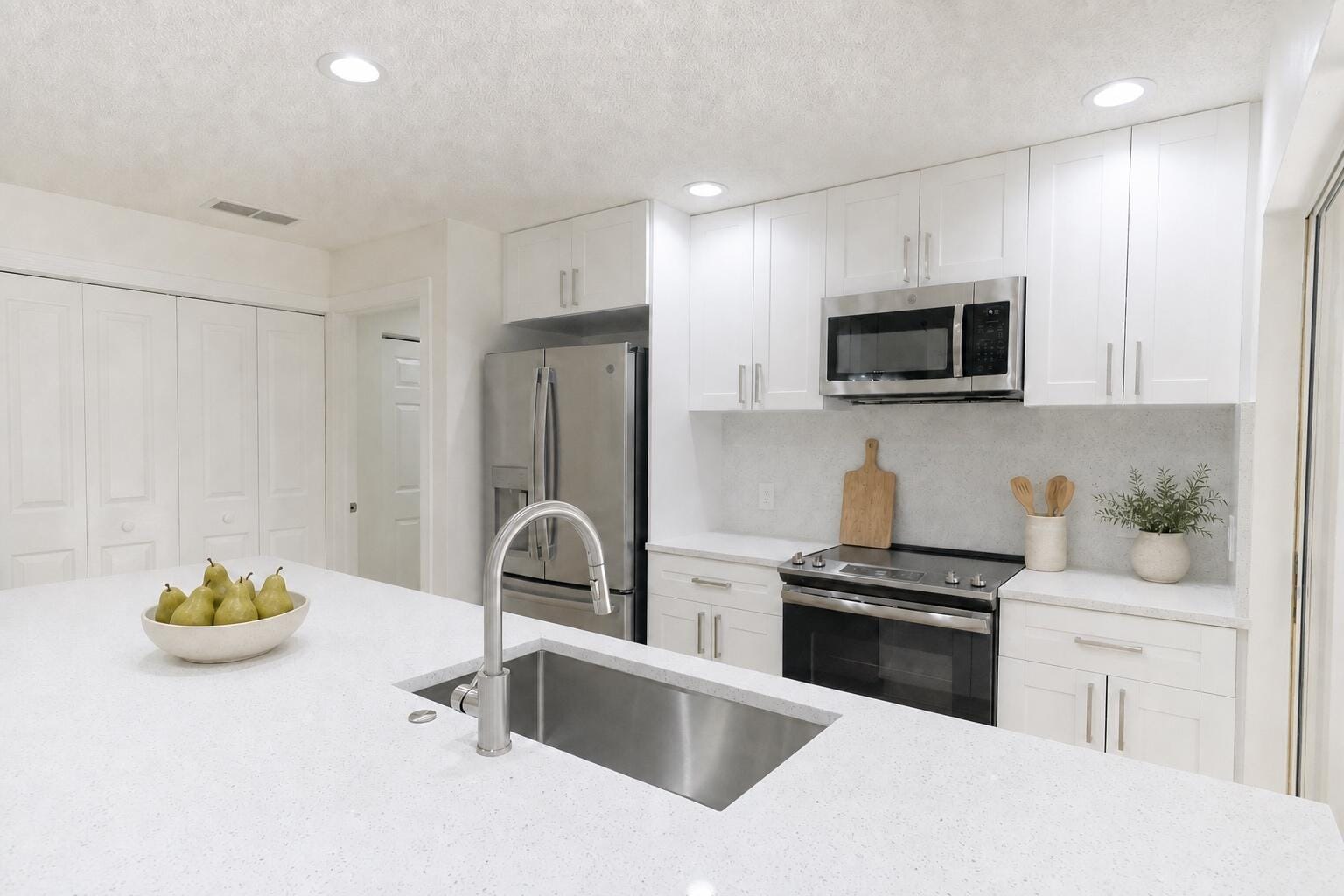 1202 Silverleaf Oak Court — photo 2