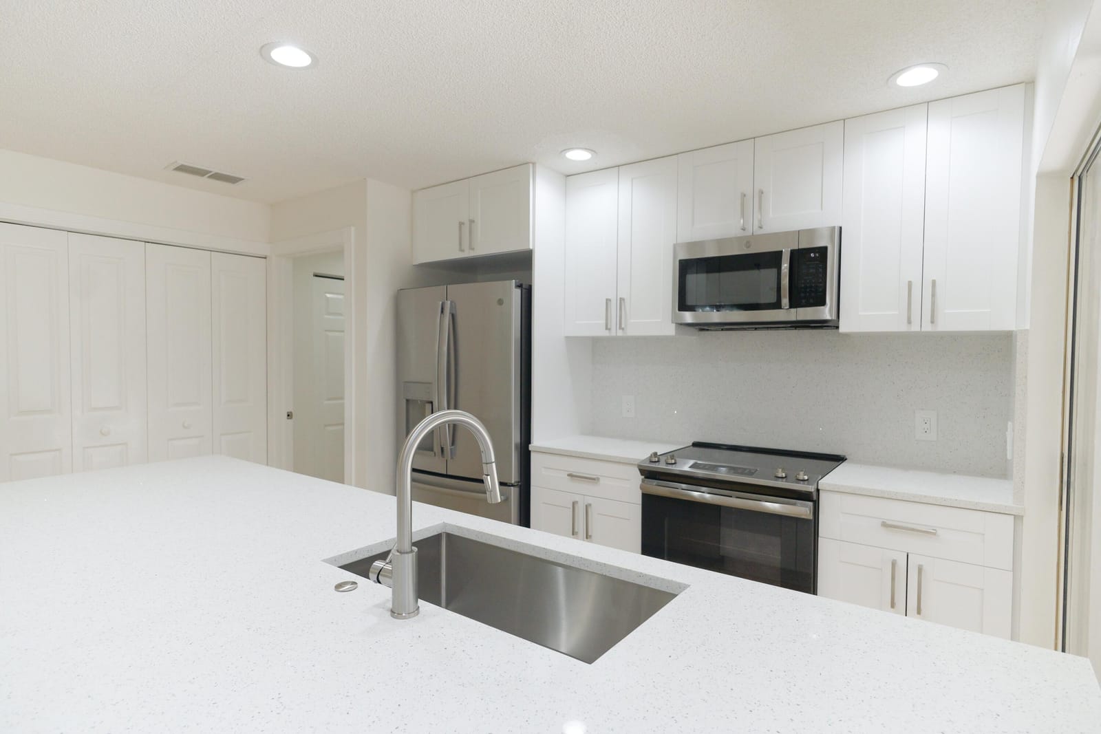1202 Silverleaf Oak Court — photo 3