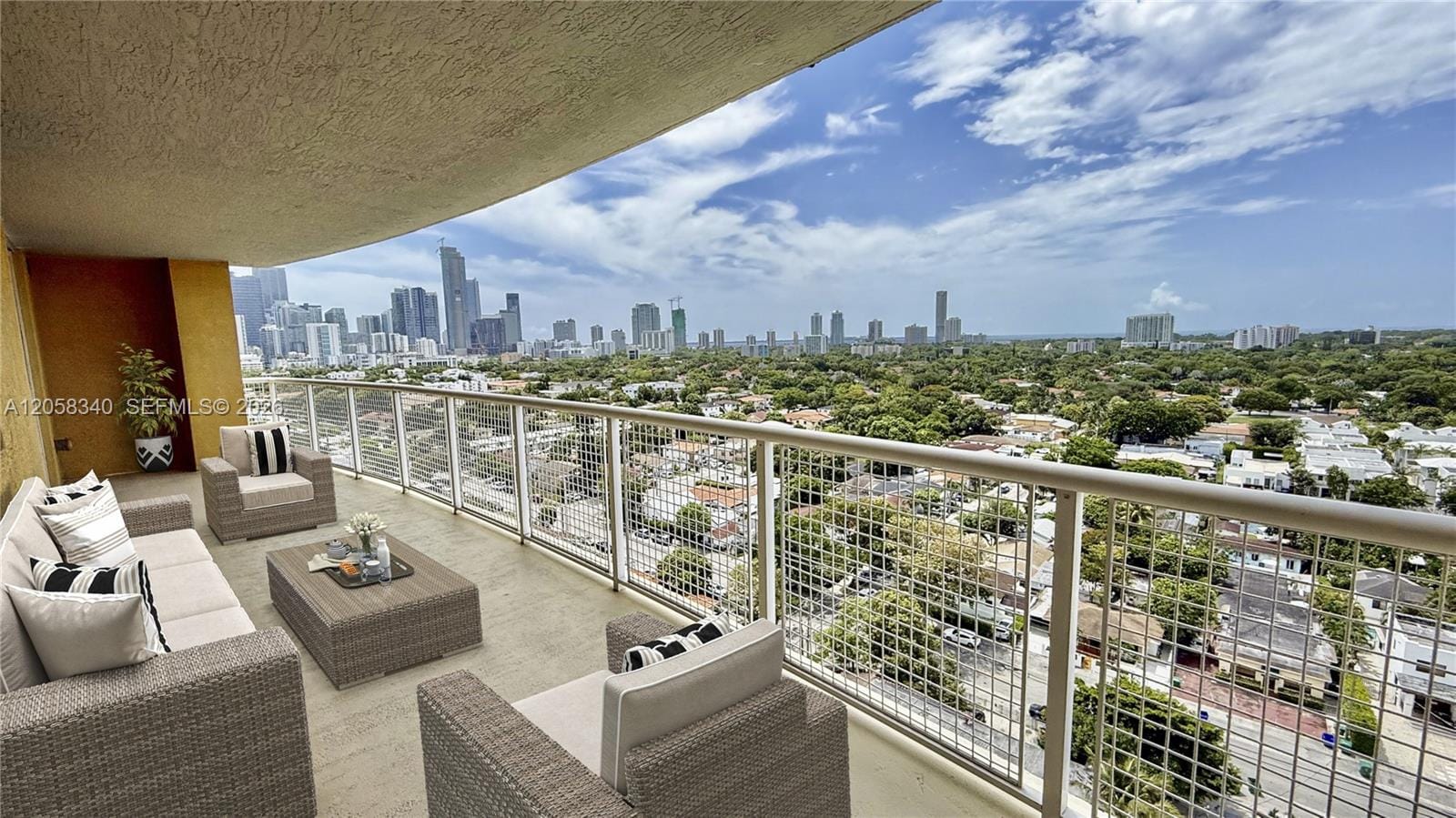 900 SW 8th Street 1501, Miami, FL 33130 photo 22