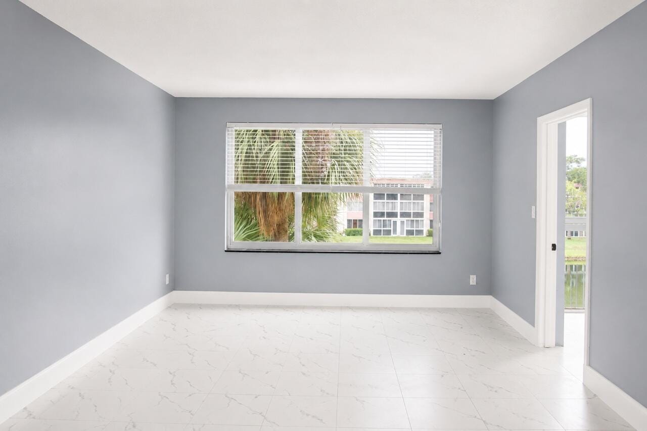 1103 NW 58TH Terrace 317 — photo 11