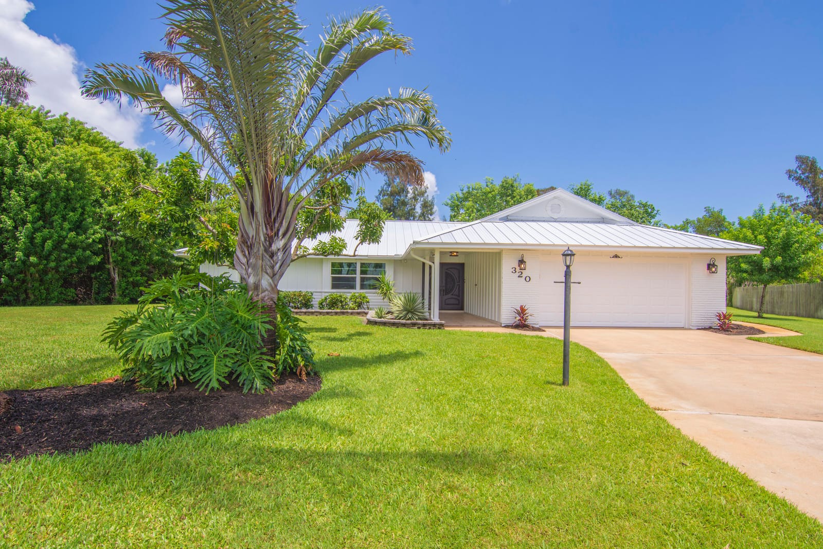 320 W FOREST Trail, Vero Beach, FL 32962 photo 13