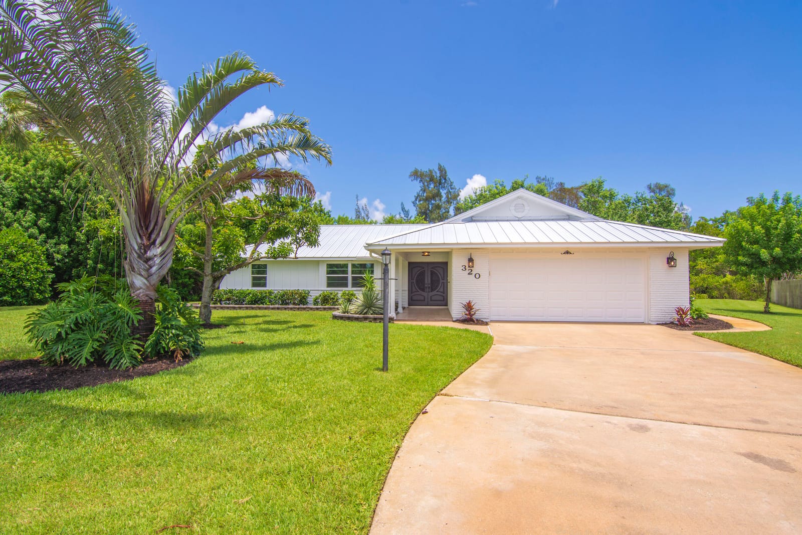 320 W FOREST Trail, Vero Beach, FL 32962 photo 14