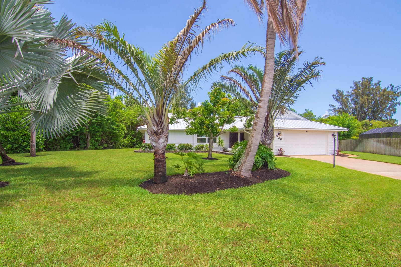 320 W FOREST Trail, Vero Beach, FL 32962 photo 9