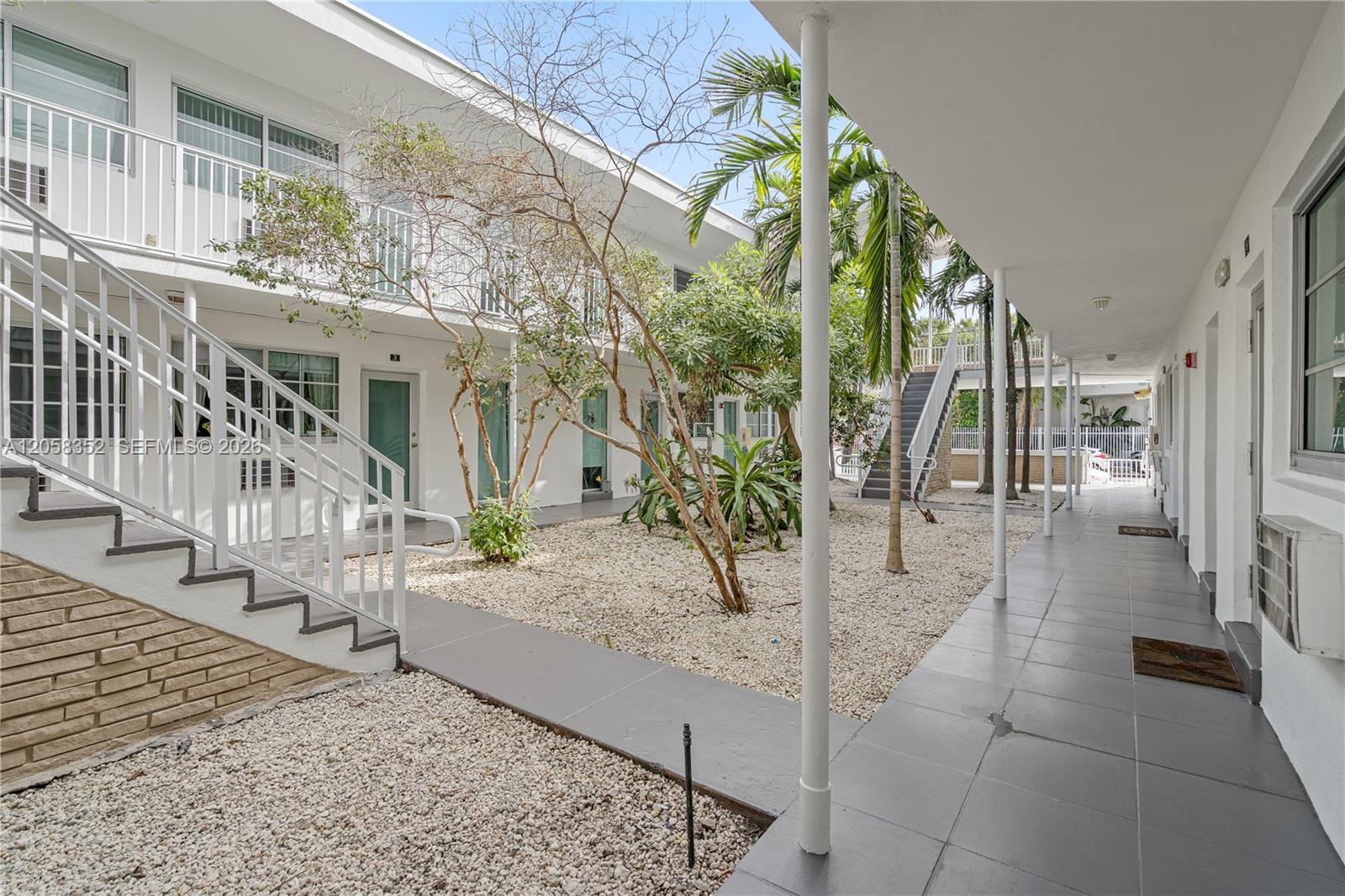 7950 Tatum Waterway Drive N12 — photo 10