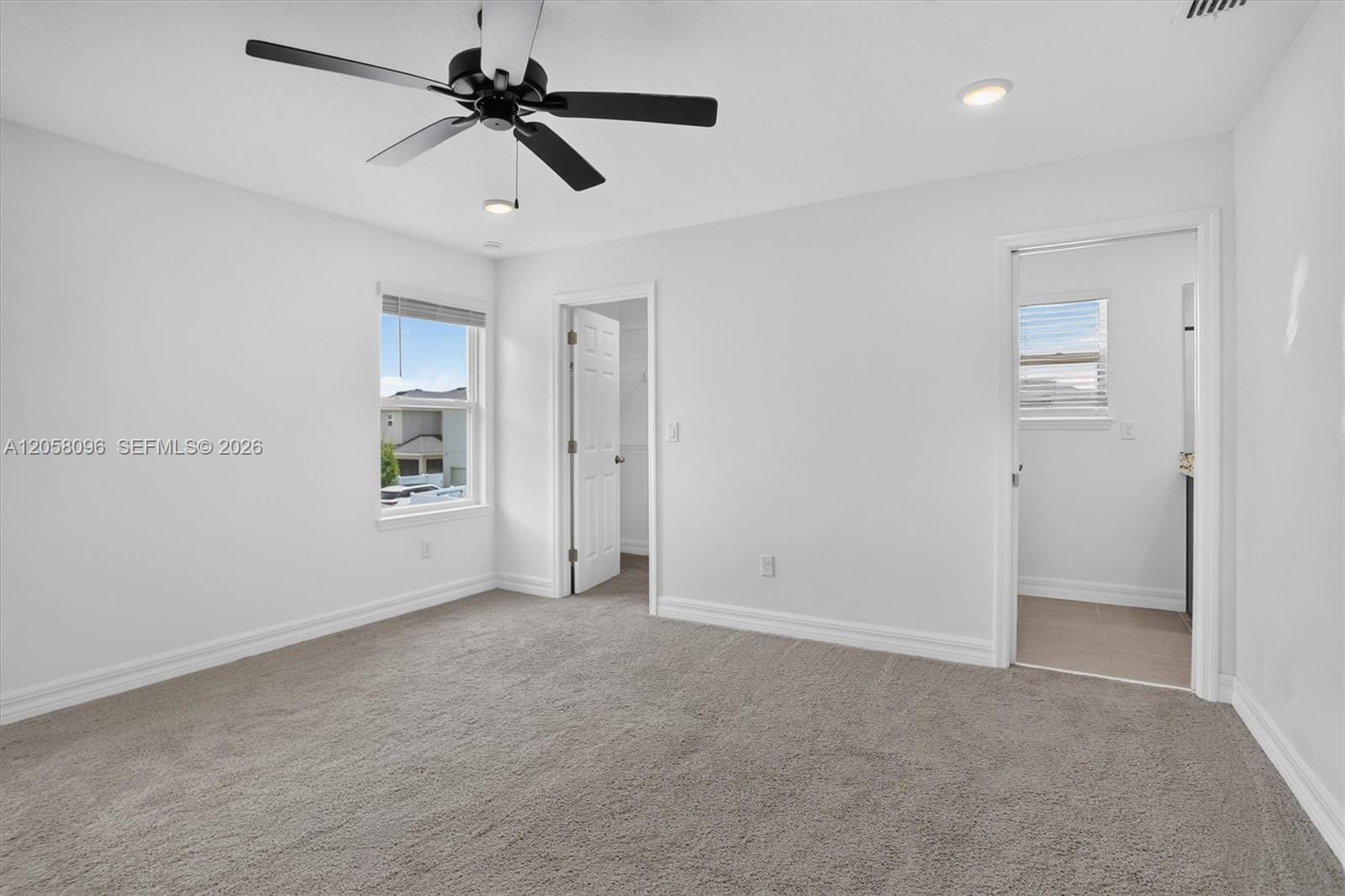 8565 Lamppost, FL 32832 photo 17