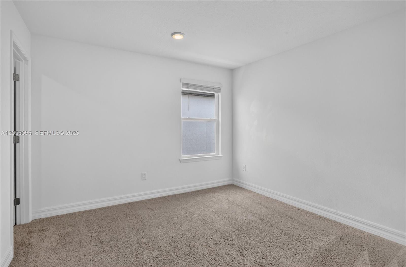 8565 Lamppost, FL 32832 photo 26
