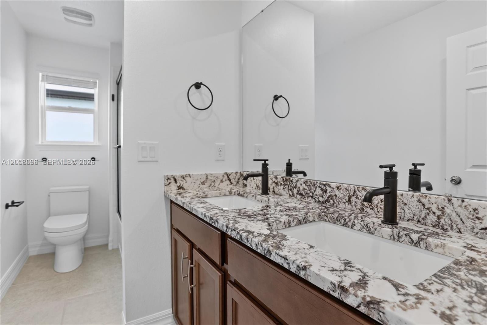 8565 Lamppost, FL 32832 photo 27