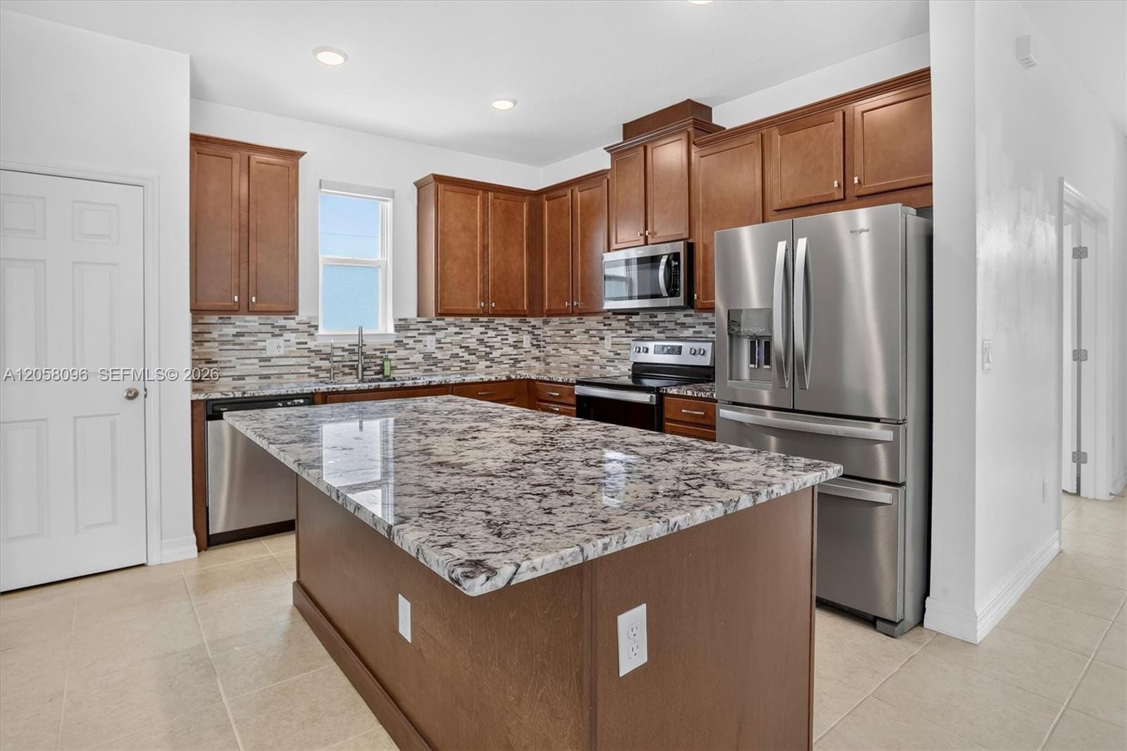 8565 Lamppost, FL 32832 photo 9
