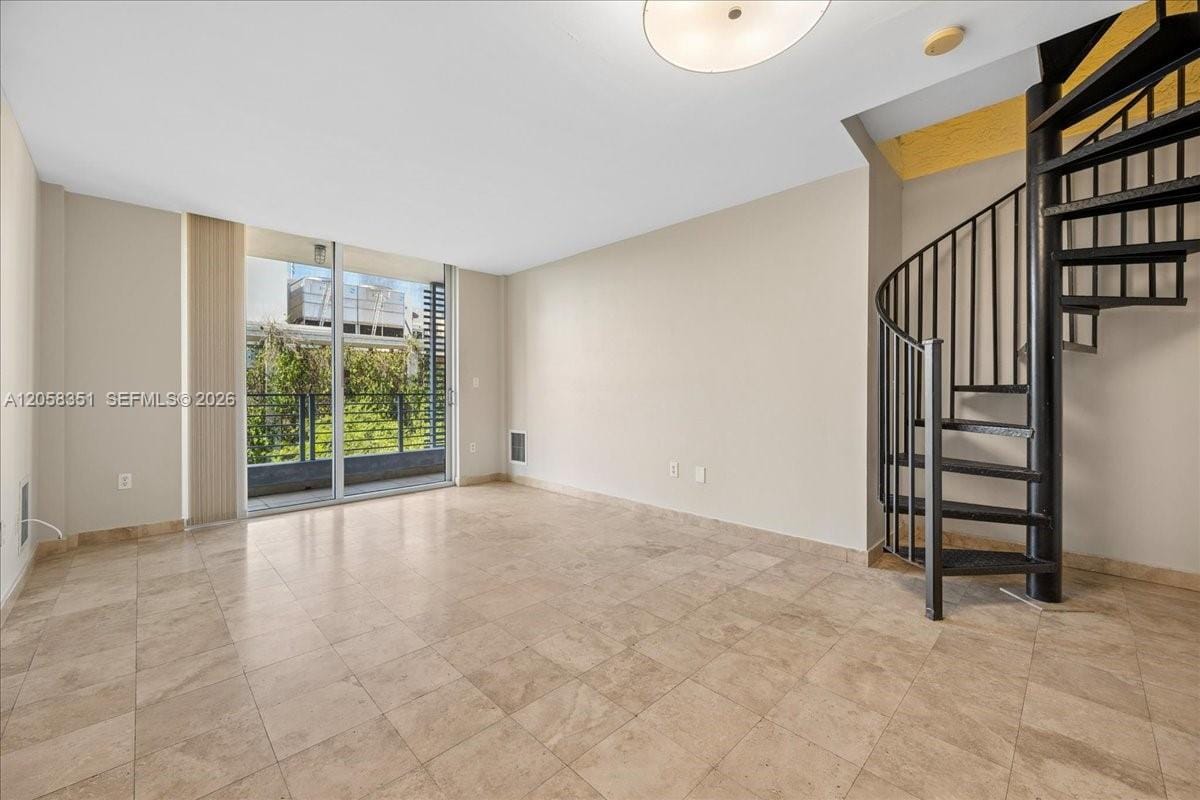 3339 Virginia Street PH-3 — photo 1
