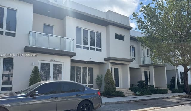 6423 NW 105th Court 0, Doral, FL 33178