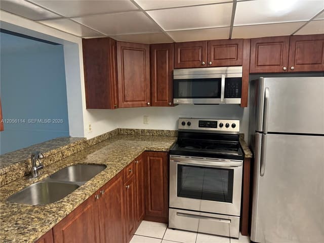 2055 SW 122nd Avenue 406, Miami, FL 33175