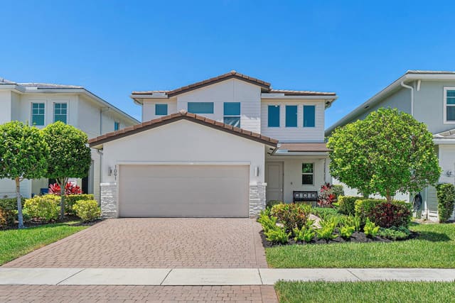 1091 Verde Court, Crystal Lake 1st, Deerfield Beach, FL
