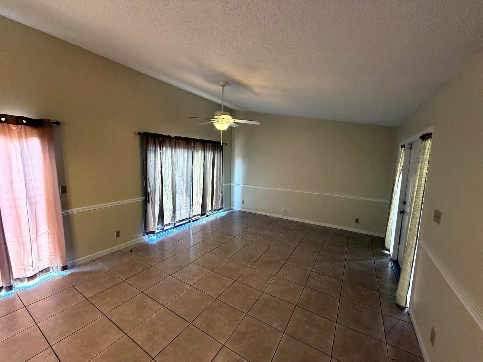 2400 SW 19th Avenue 128, Boynton Beach, FL 33426 photo 3