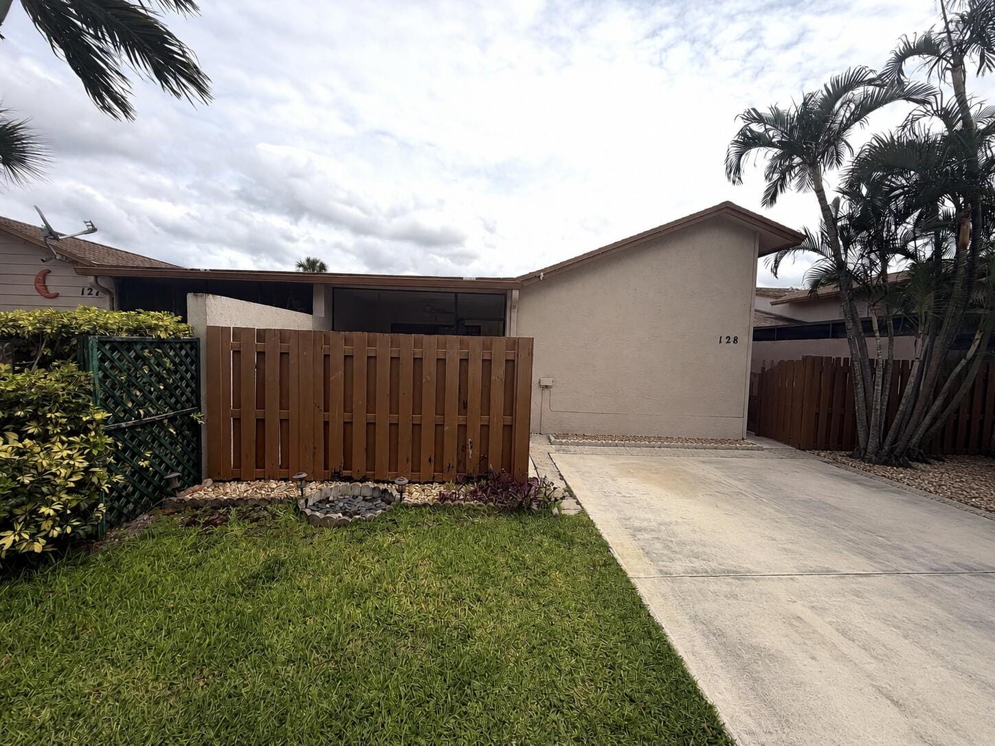 2400 SW 19th Avenue 128