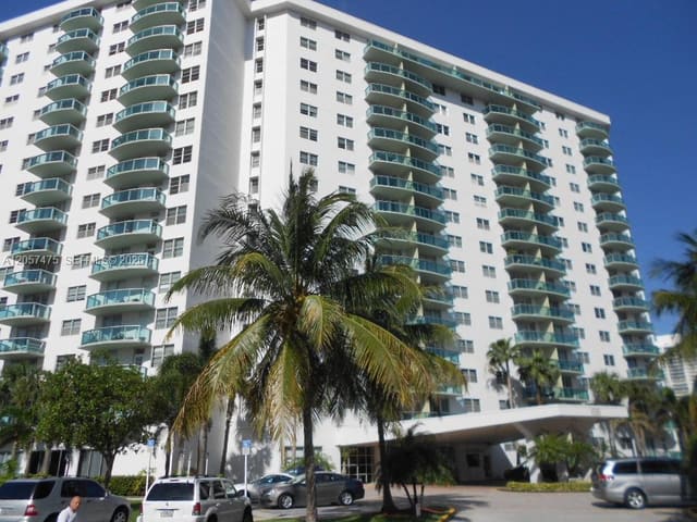 19380 Collins Avenue 222, Sunny Isles Beach, FL 33160
