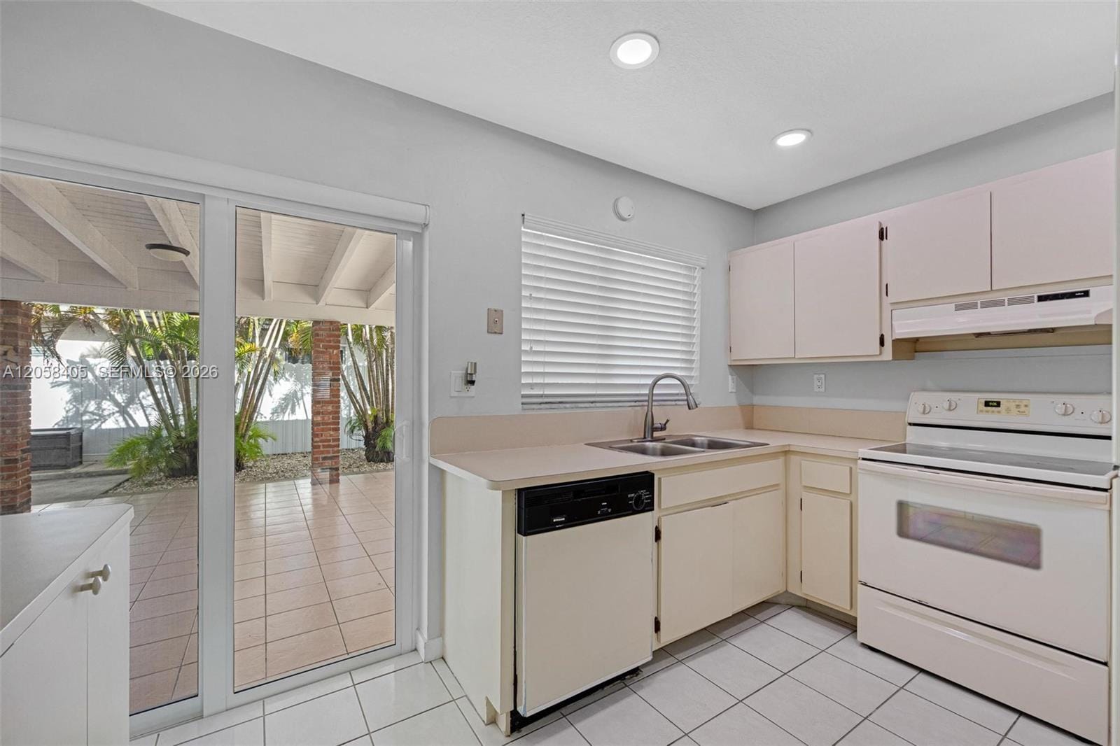 1616 SW 137th Place, Miami, FL 33175 photo 4