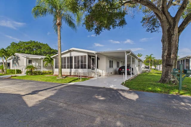 33009 AZUA BAY, Jamaica Bay Mobile Home Co Op, Boynton Beach, FL