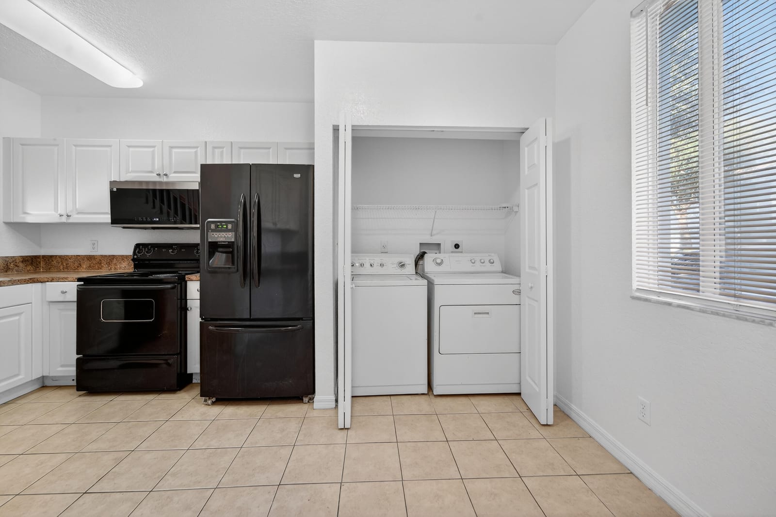 3635 Sonoma Drive — photo 4