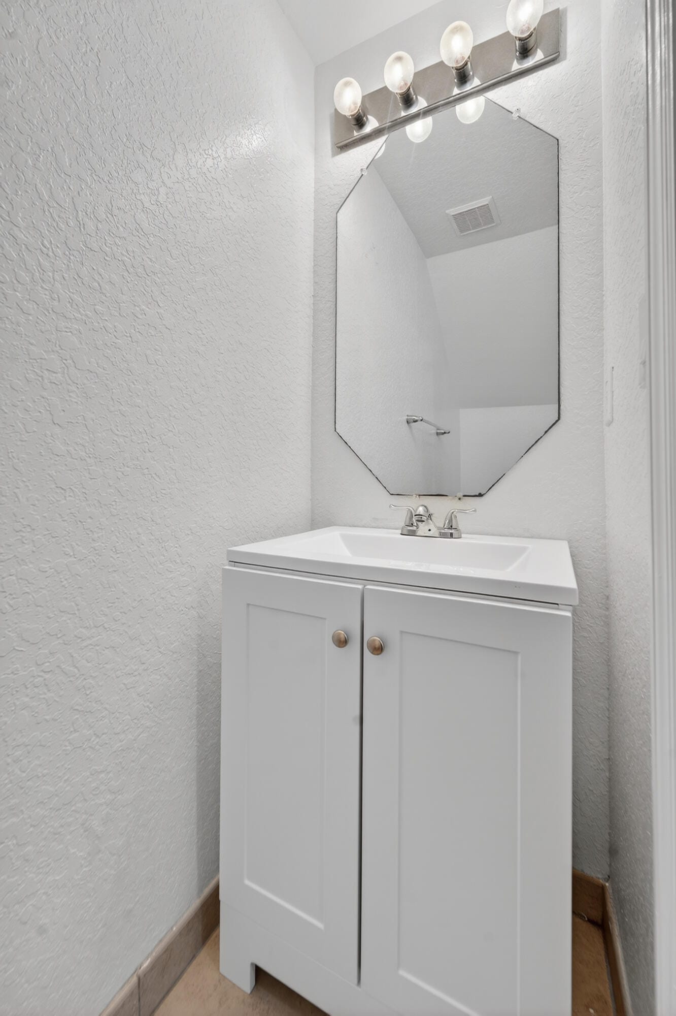 3635 Sonoma Drive — photo 8