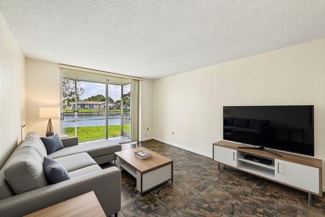 9150 LIME BAY Boulevard 103, Lime Bay, Tamarac, FL