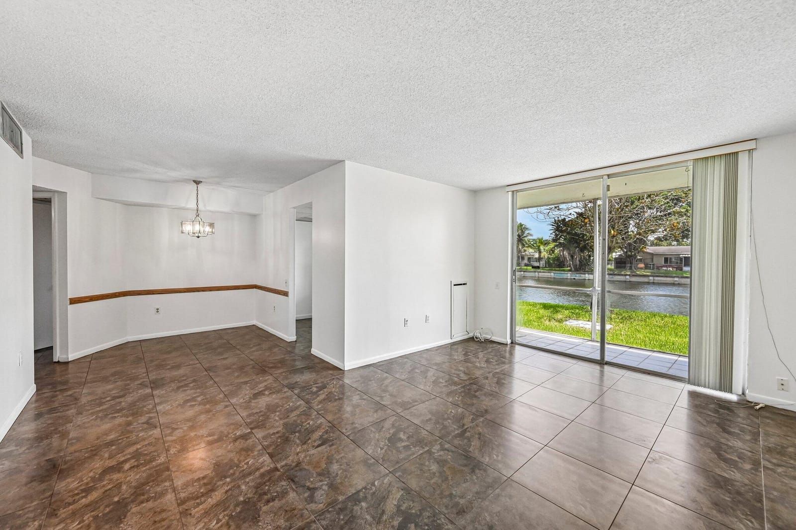9150 LIME BAY Boulevard 103 — photo 7