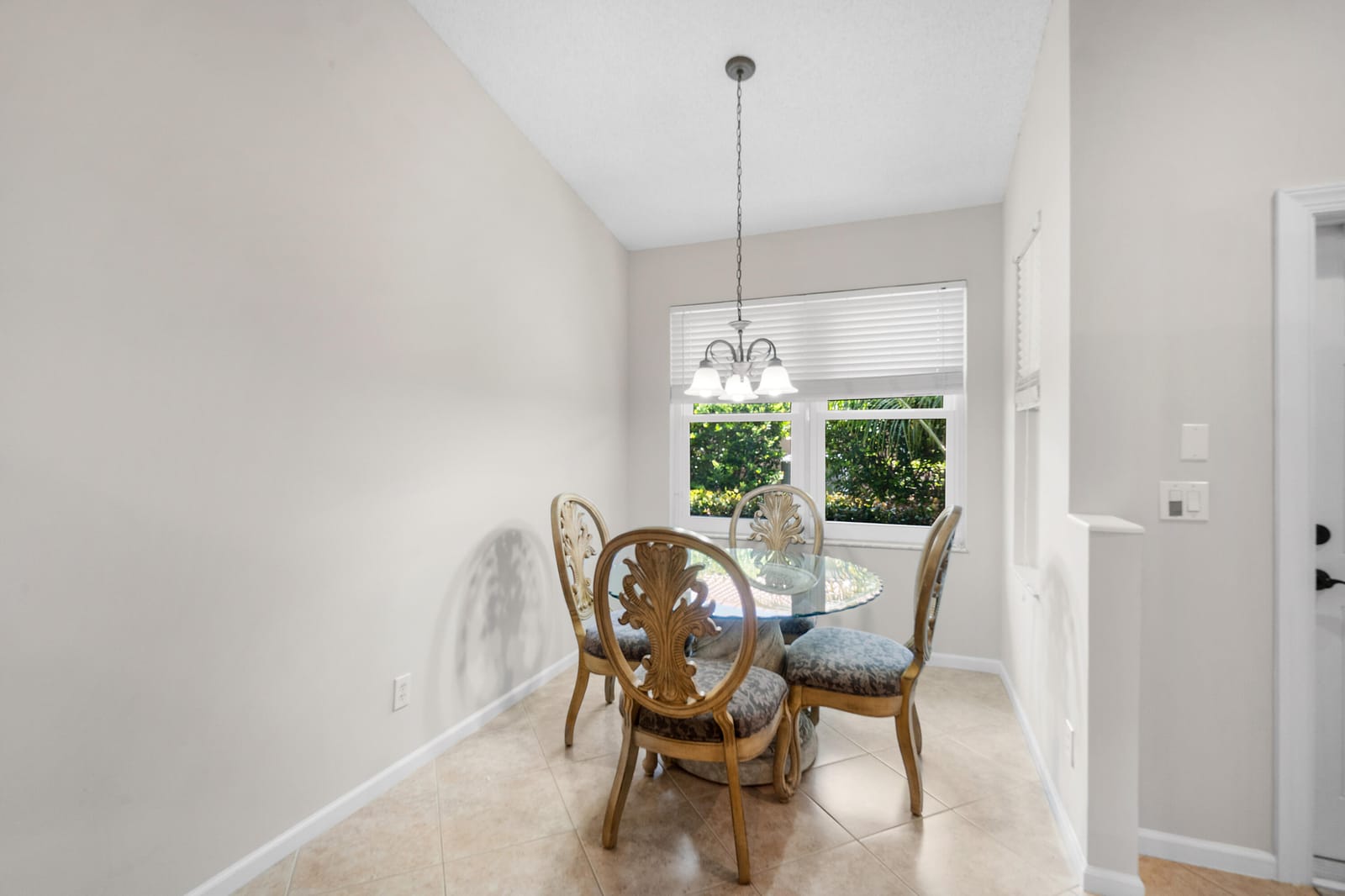 2473 S CORAL TRACE Circle, Delray Beach, FL 33445 photo 10