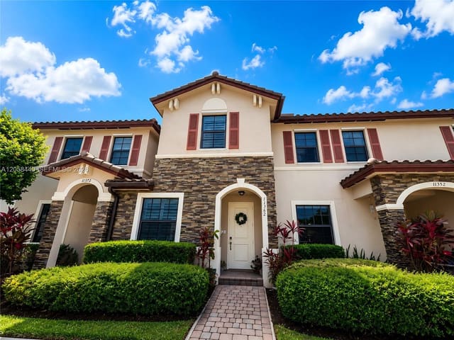 11362 SW 151st Avenue, Miami, FL 33196