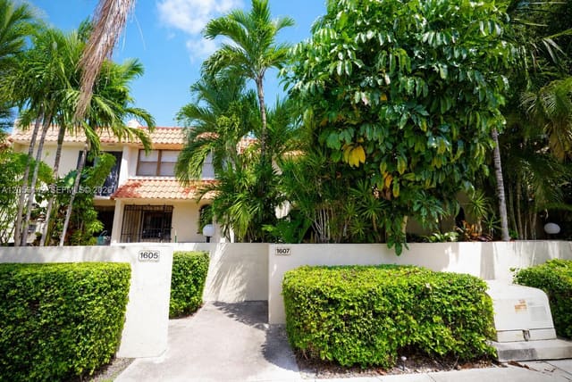 1607 NE 105th Street 3-7, Miami Shores, FL 33138