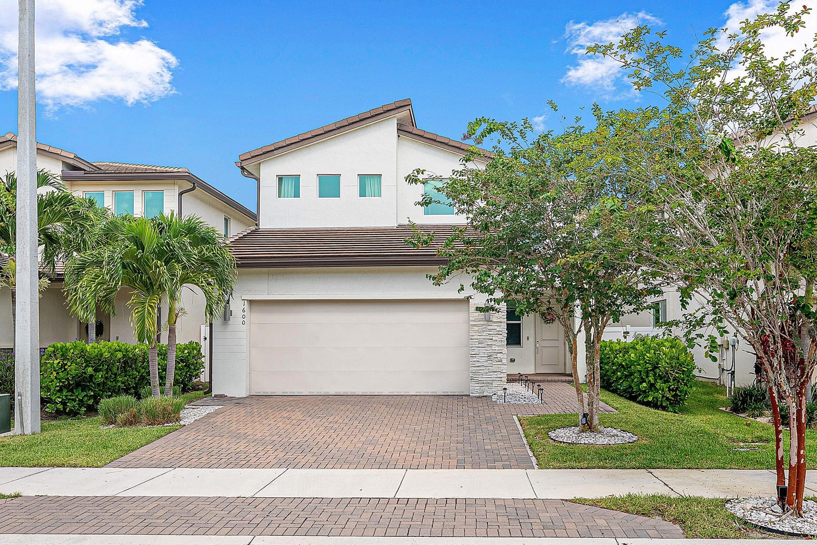 1600 Verawood Lane
