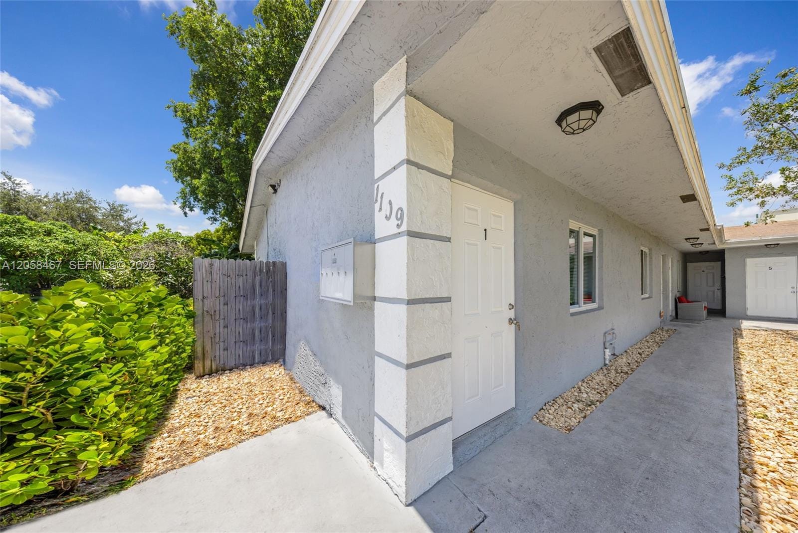 1109 NW 6th Avenue — photo 3