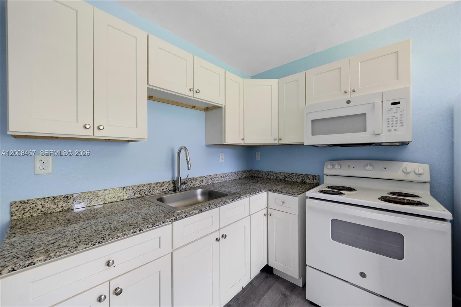 1109 NW 6th Avenue — photo 10