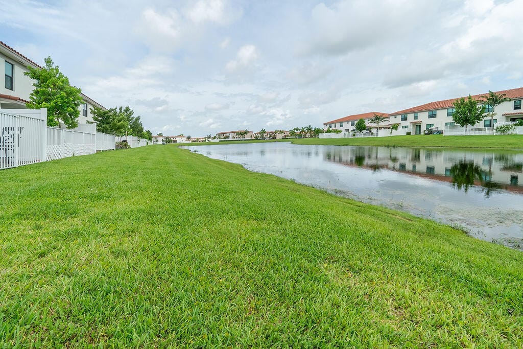 2004 Sugar Maple Drive, Riviera Beach, FL 33410 photo 16