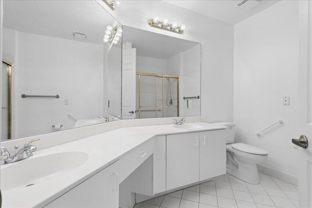 7937 EXETER Circle E 102, Tamarac, FL 33321 photo 15