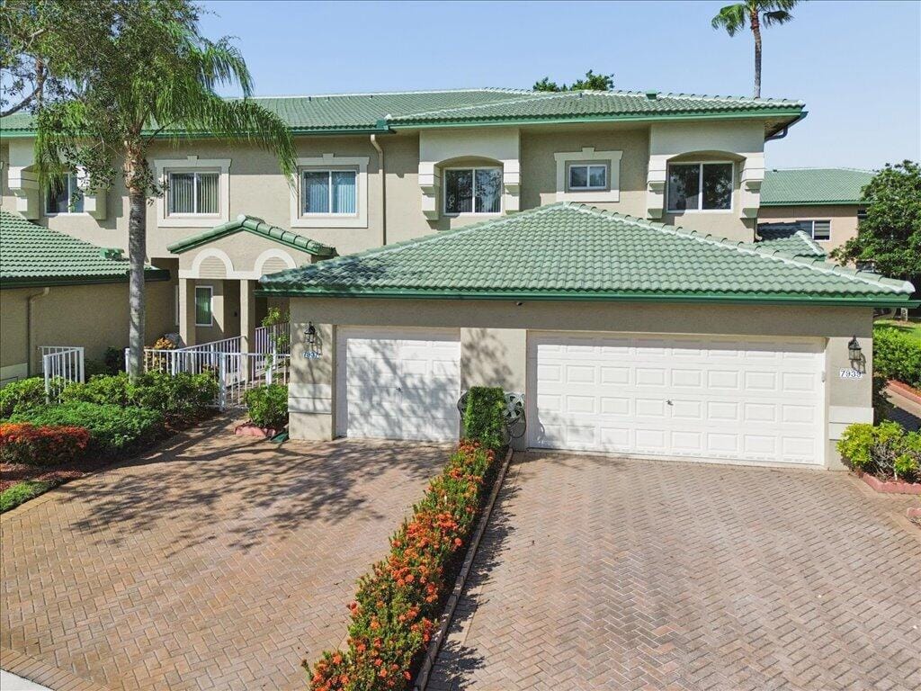 7937 EXETER Circle E 102, Tamarac, FL 33321 photo 22
