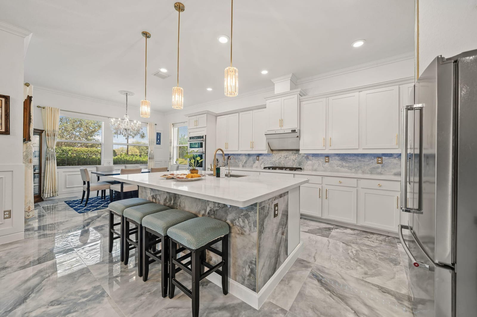 984 Sterling Pine Place — photo 3