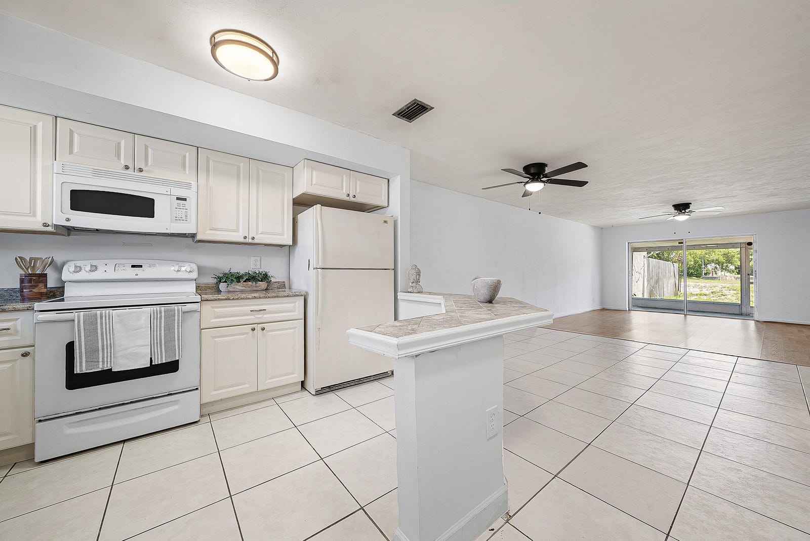 1440 SW 28th Avenue 10, Boynton Beach, FL 33426 photo 8