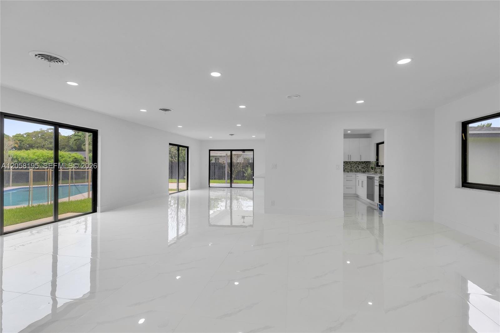 6940 NW 6th Street — photo 6