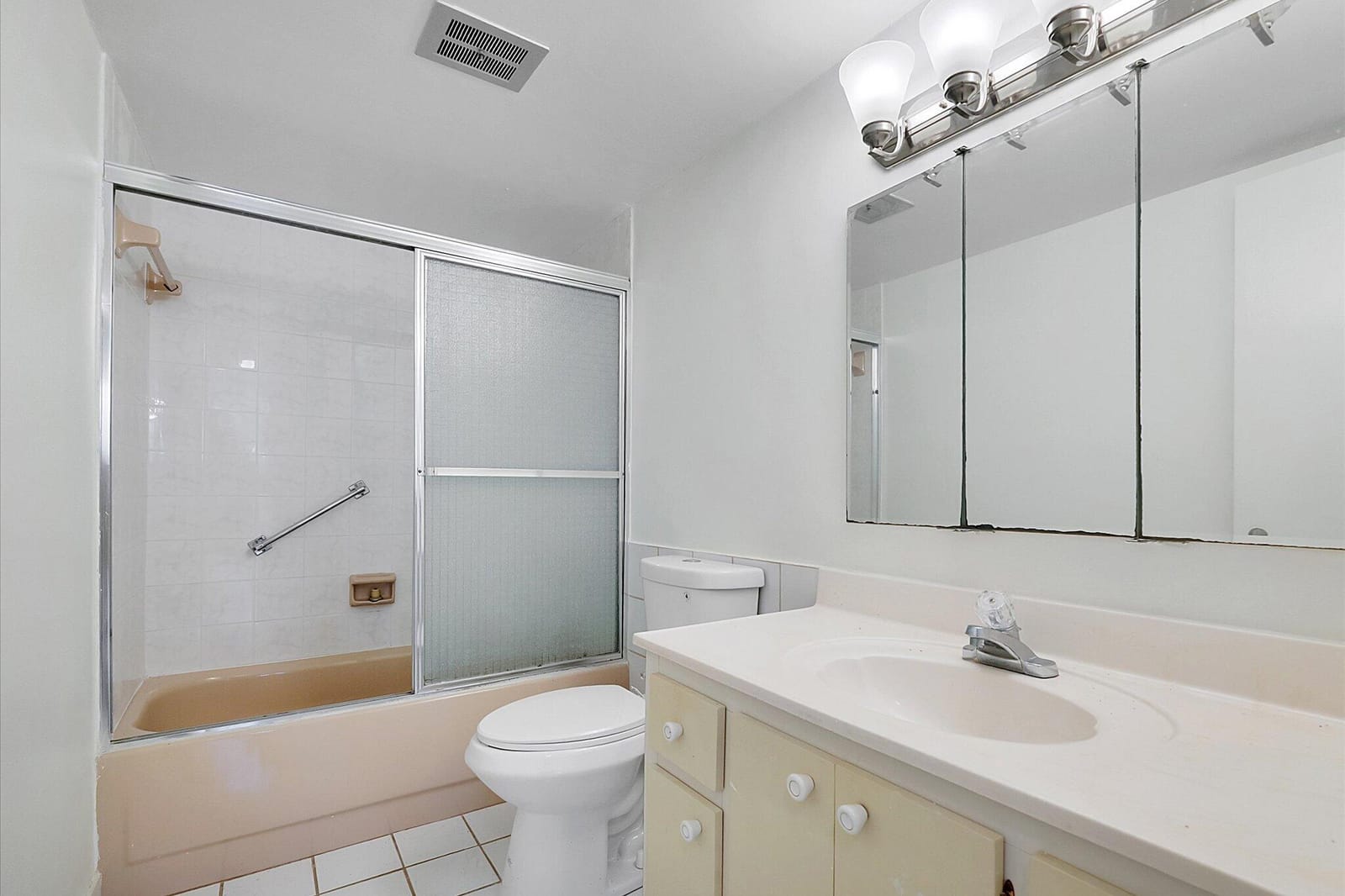 19001 NE 14TH Avenue 145, Miami, FL 33179 photo 14