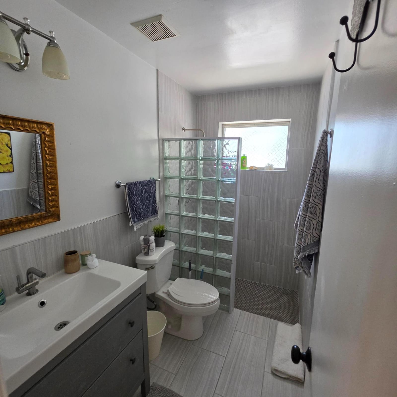 141 SE 2ND Avenue — photo 4